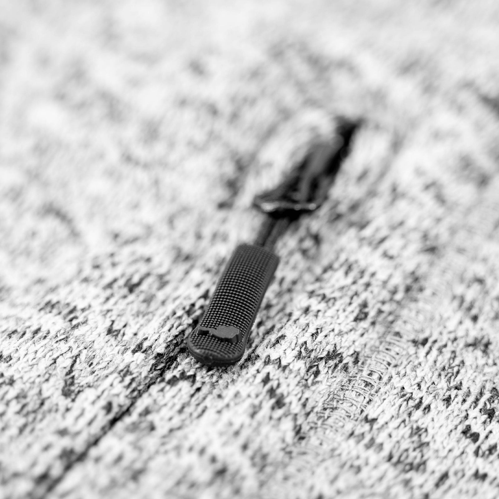 Detail Reißverschluss Kultjacke hellgrau