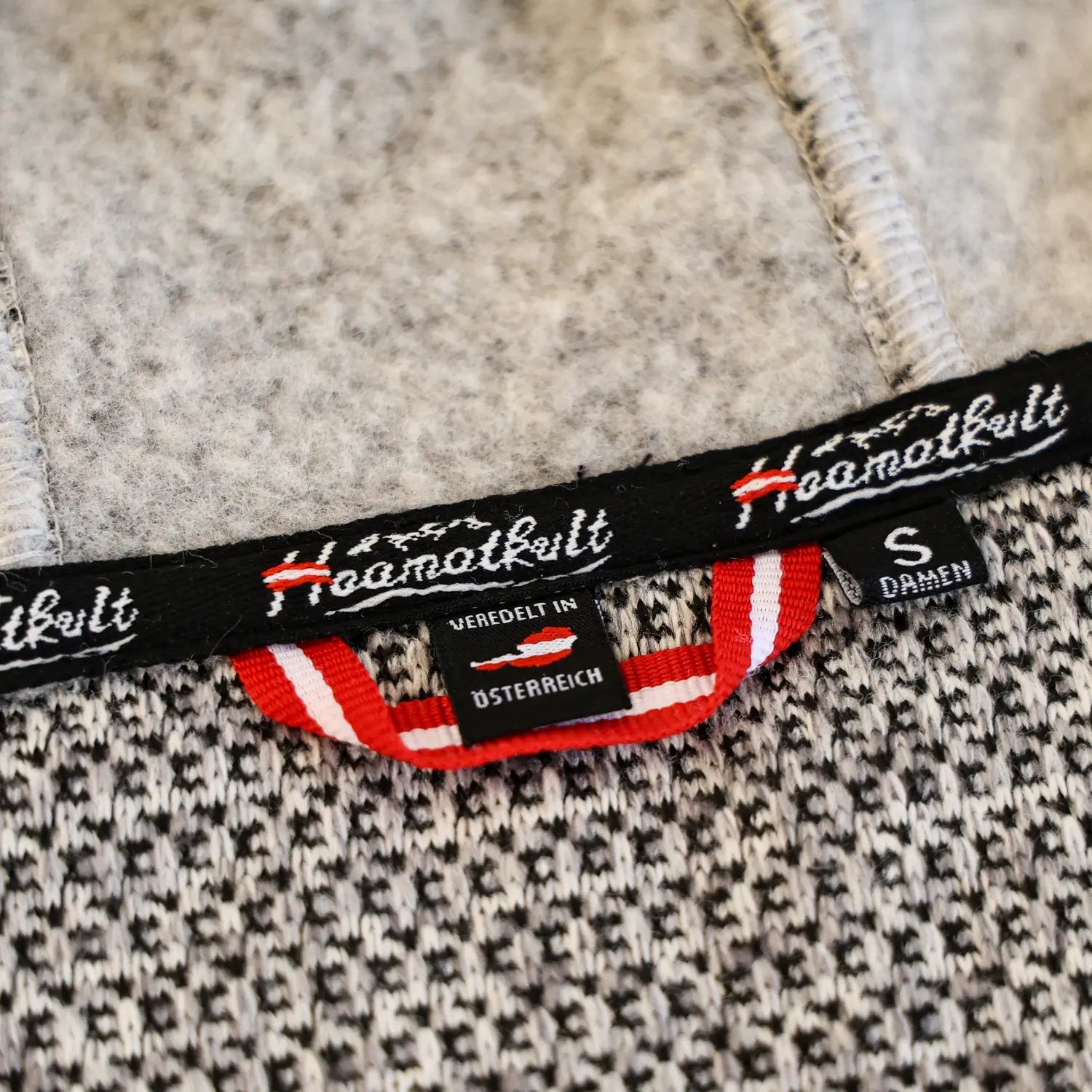 Österreich Kultjacke ohne Kapuze - Strickoptik