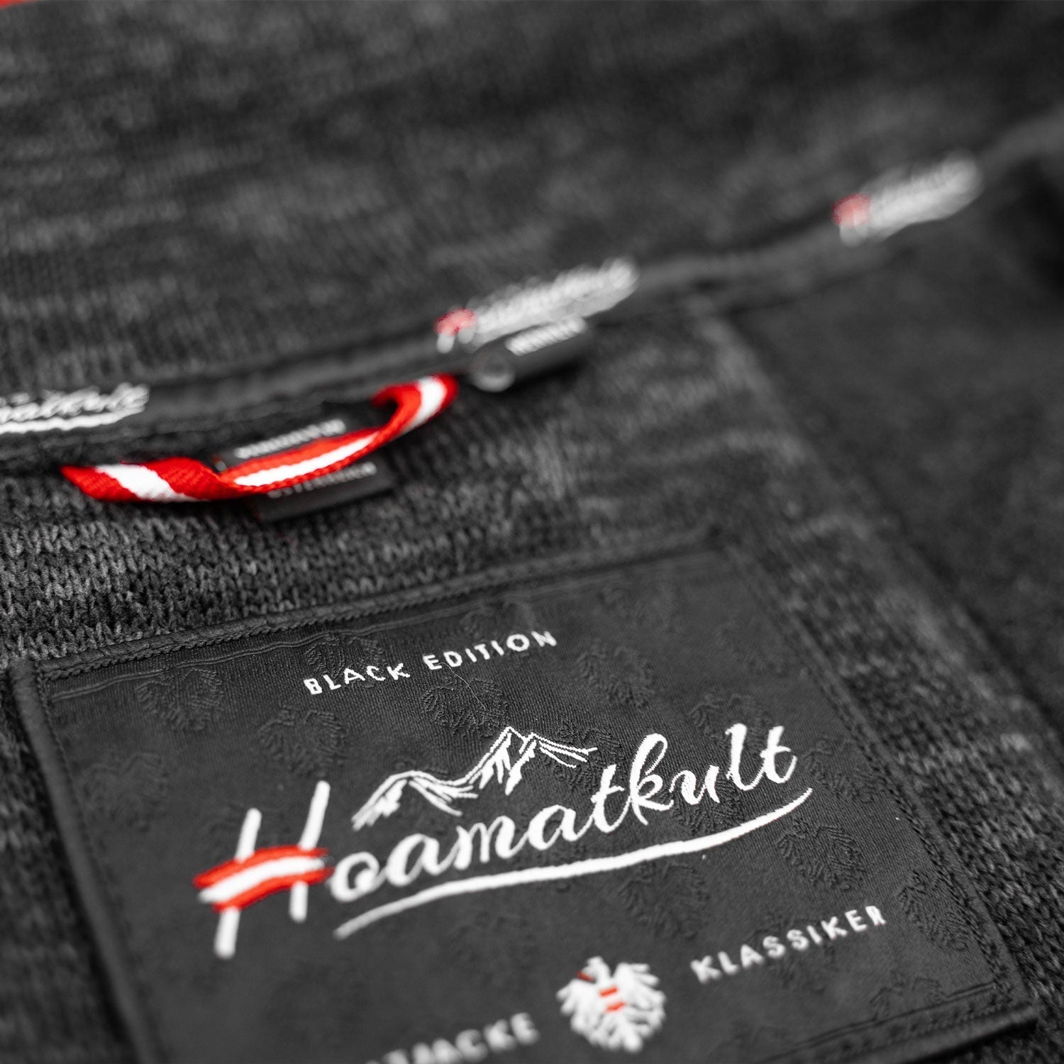 Hoamatkult Label schwarz