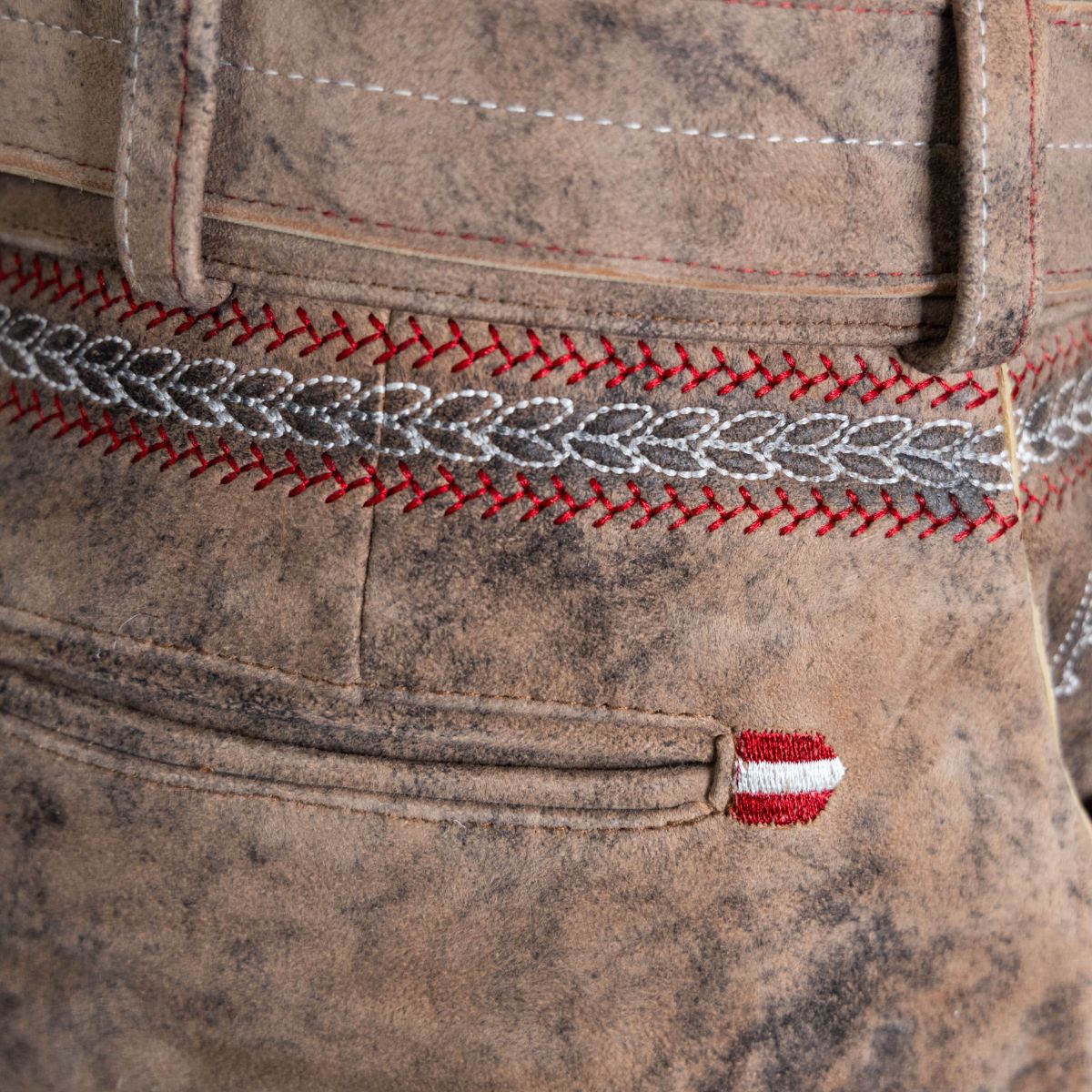 Stickerei Hoamatkult Lederhose