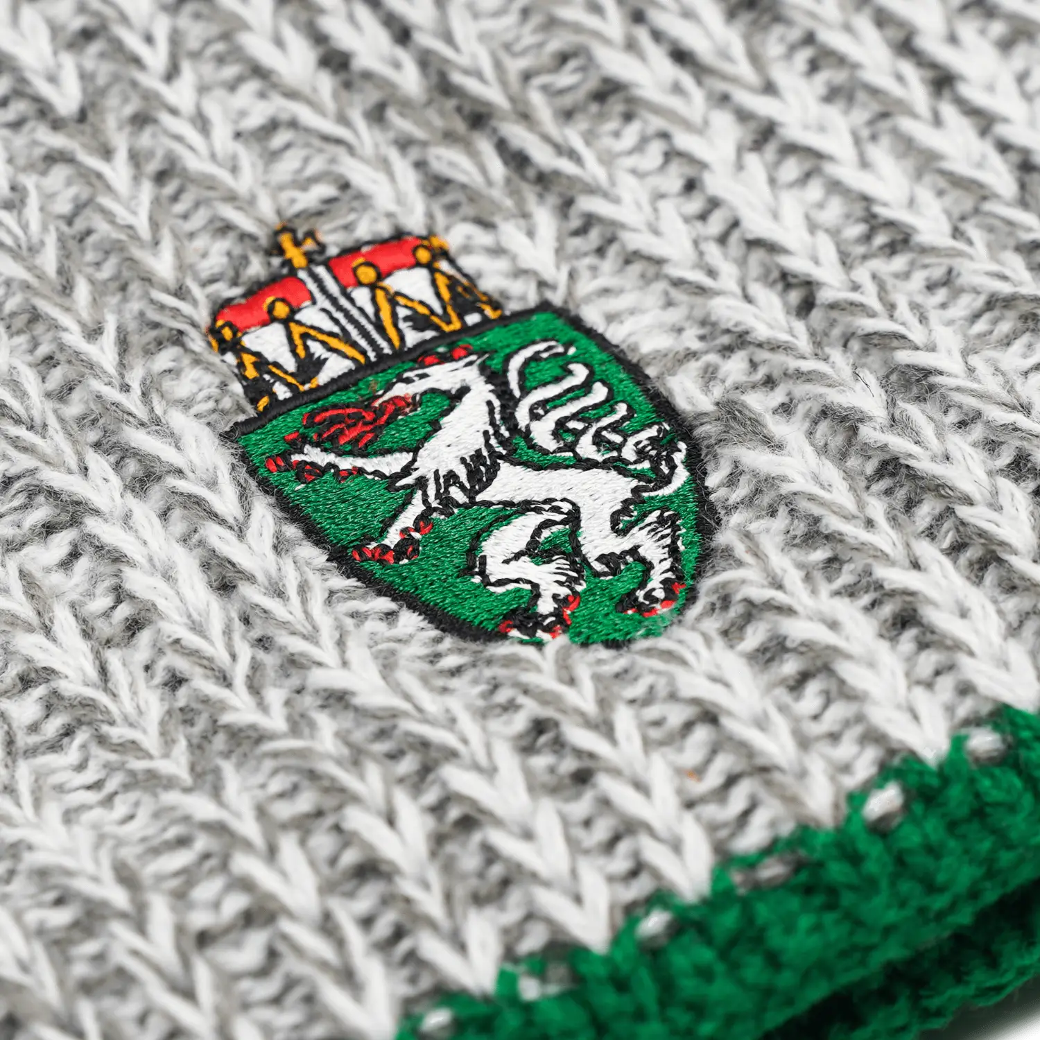 Strickmütze Steiermark Panther