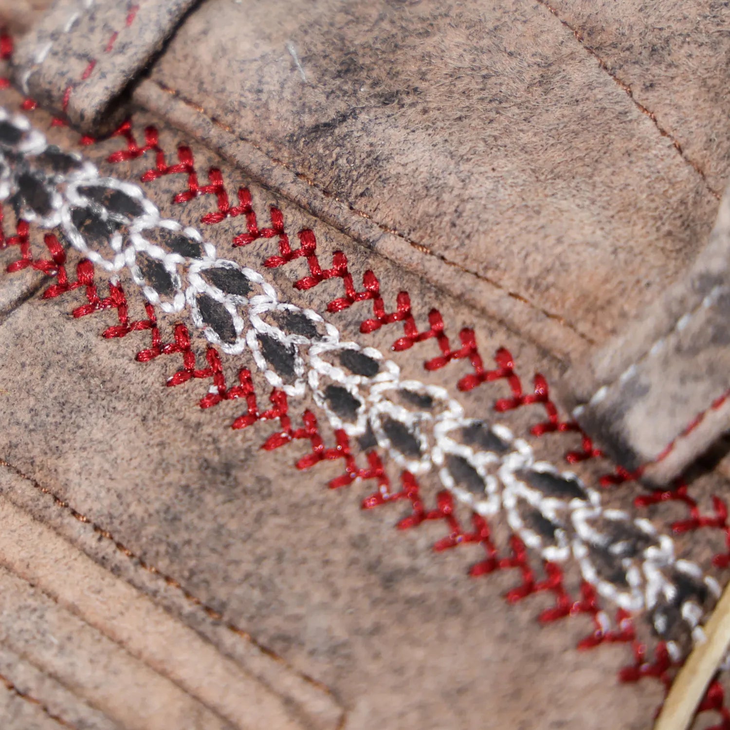 Trachten Stickerei Österreich Lederhose