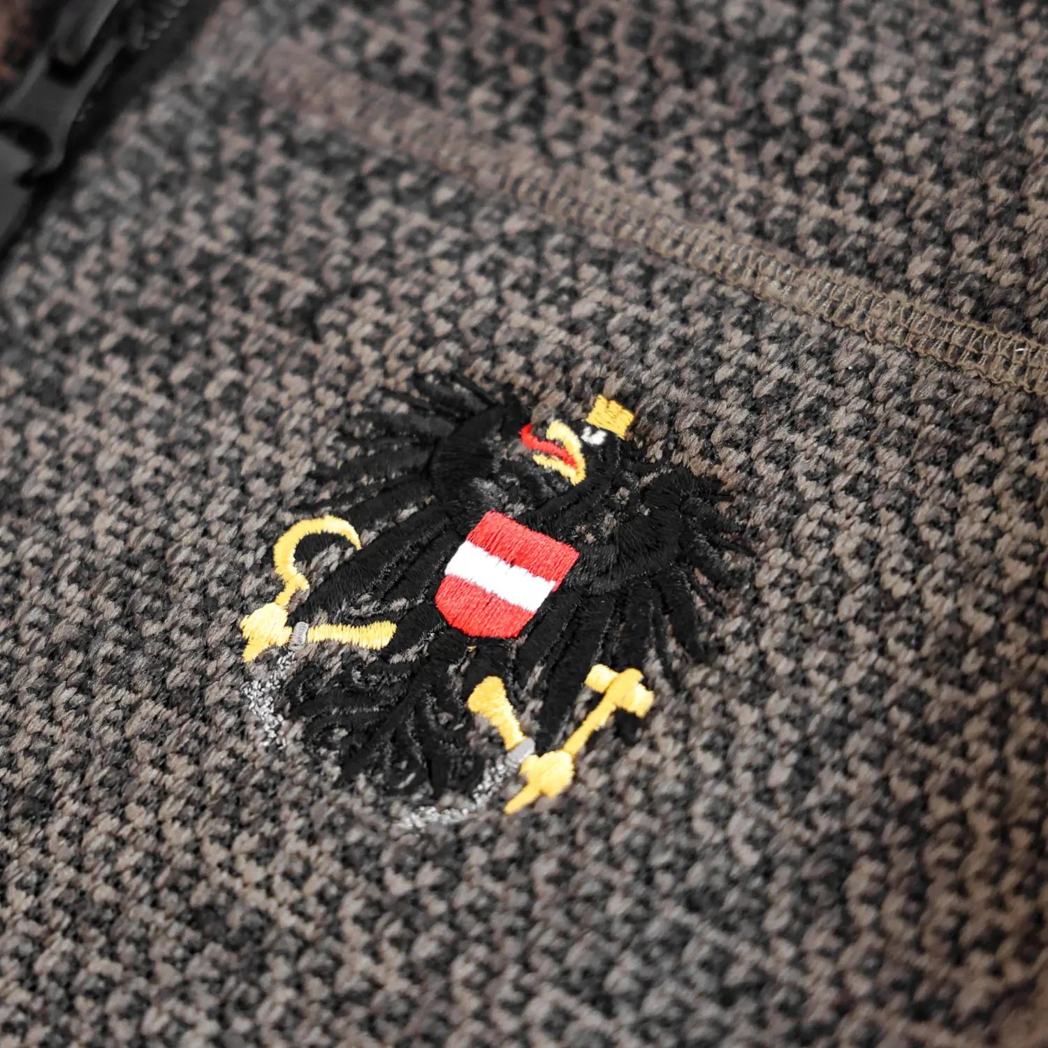 Österreich Kultjacke mit Kapuze - Strickoptik