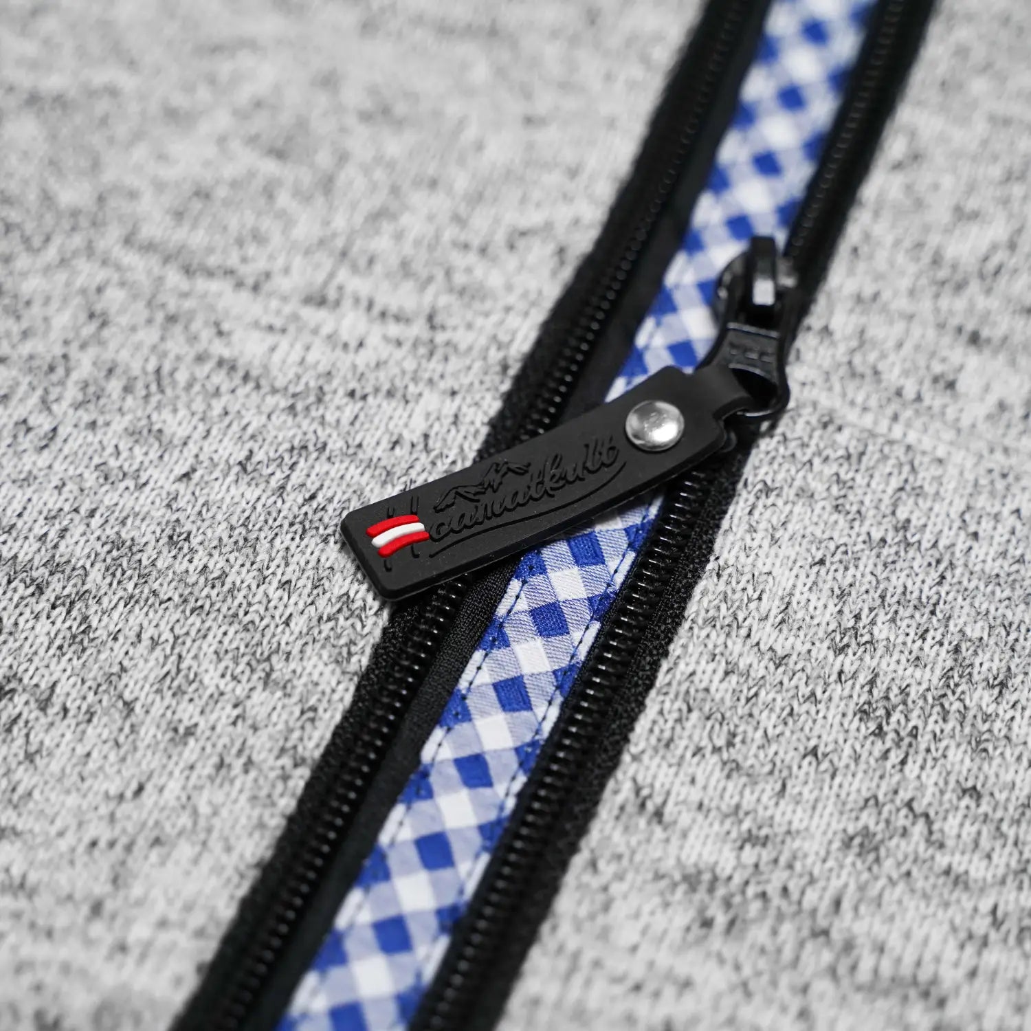 Hoamatkult Reißverschluss Karo blau #Farbe_Blau-Kariert