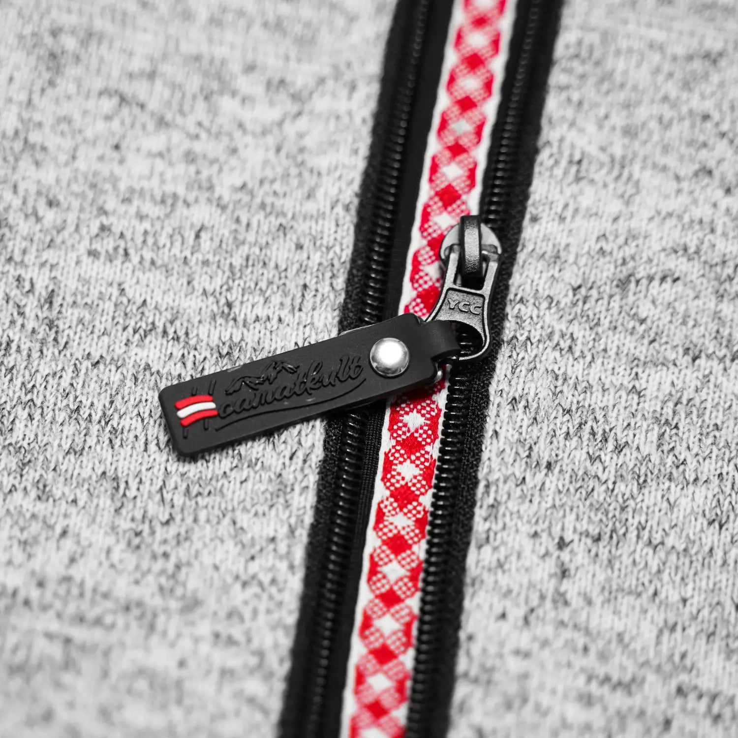 Hoamatkult Reißverschluss rot kariert #Farbe_Rot-Kariert