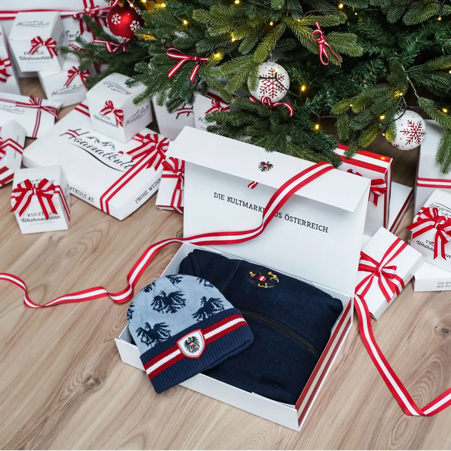 Geschenkpaket Weihnachten - Kultjacke + Kultmütze geschenkt